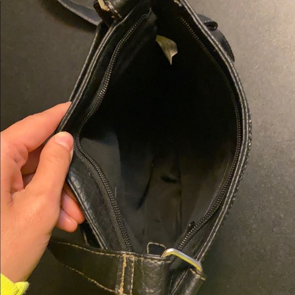 Crossbody - Picture 4 of 4